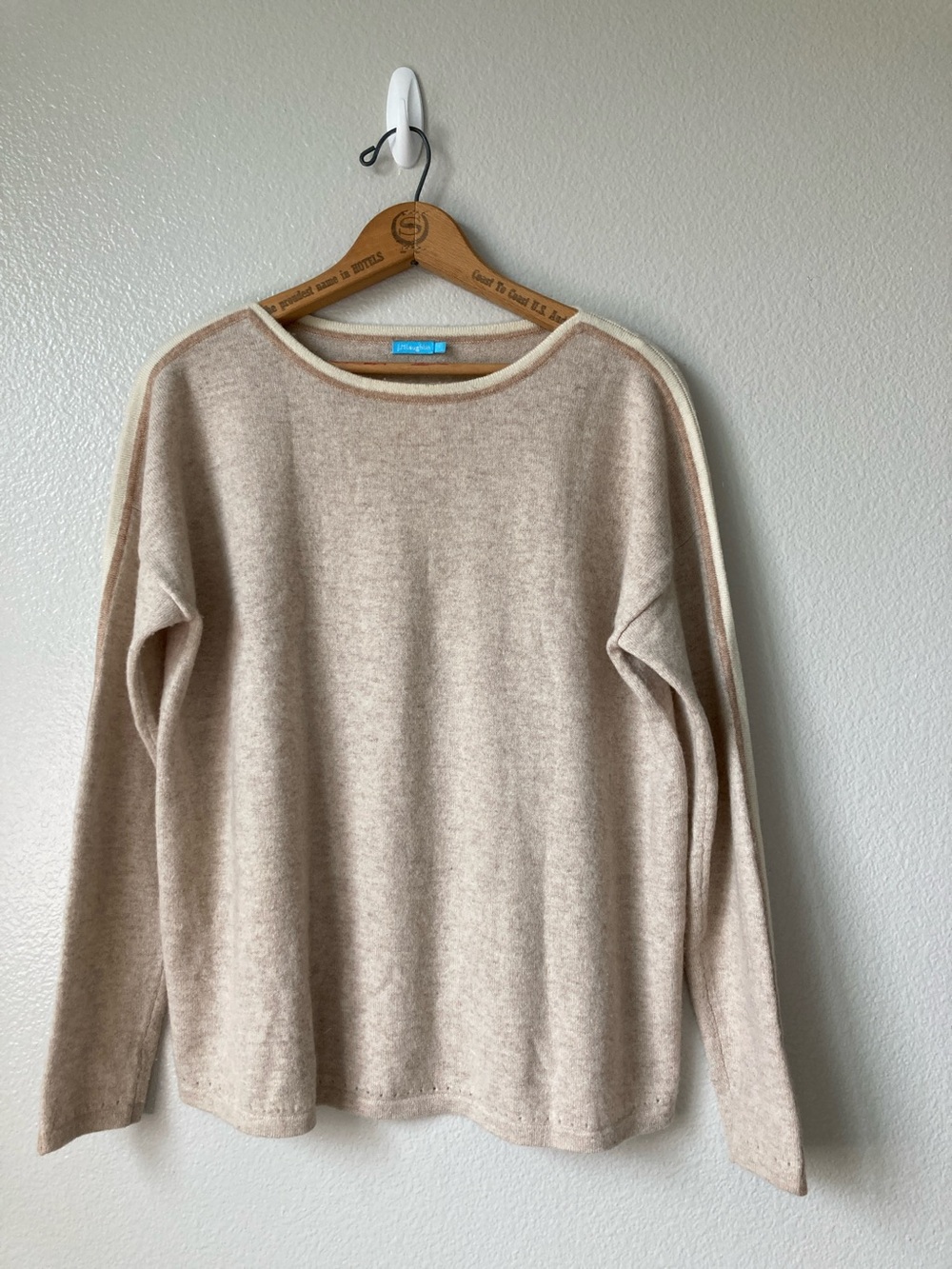 J. McLaughlin Women's Tray Cashmere Sweater Stripe boatneck neutral Preppy sz S